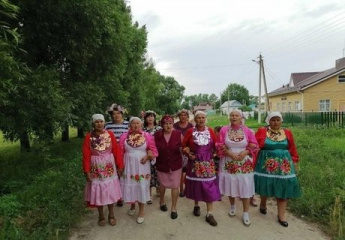 Работниками Янсуринского сельского клуба был организован любимый народный праздник Петров день. 