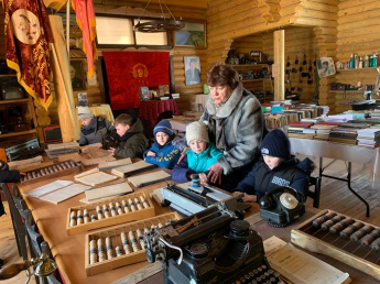 Экскурсия в «Музей землепашества и сельского быта прошлых веков». Большеподберезинский сельский дом культуры